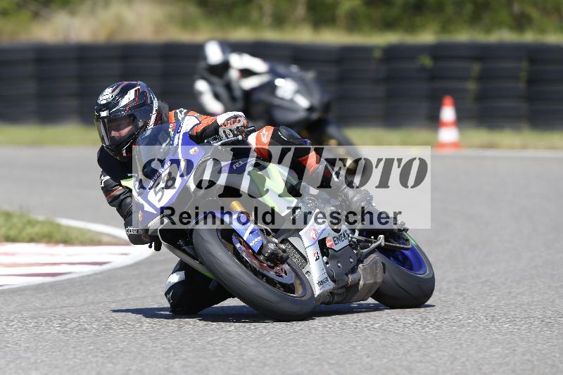 /Archiv-2025/48 25.08.2025 Cornu Master School ADR/rot-rouge/58